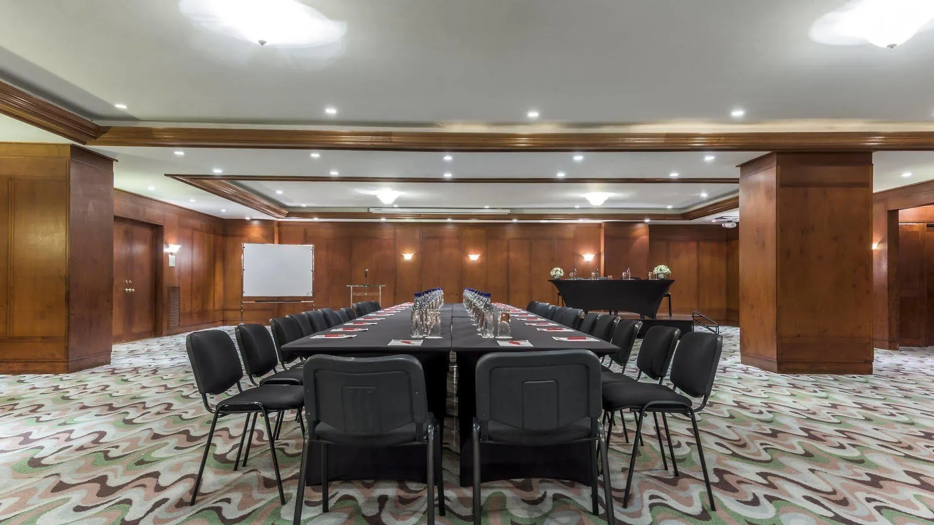 Nh Collection Bogota Royal Teleport Hotel 5*,  Colombia